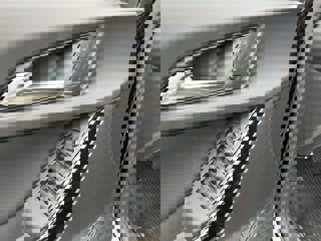 New 2026 Chevrolet Equinox LT w/ Convenience Package II image 24