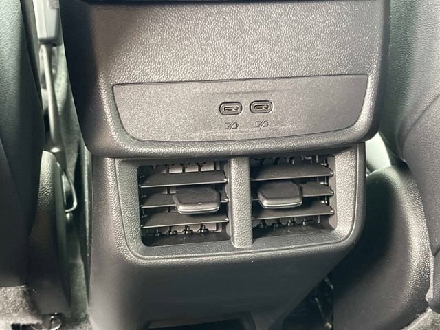 New 2026 Chevrolet Equinox LT w/ Convenience Package II FWD image 17