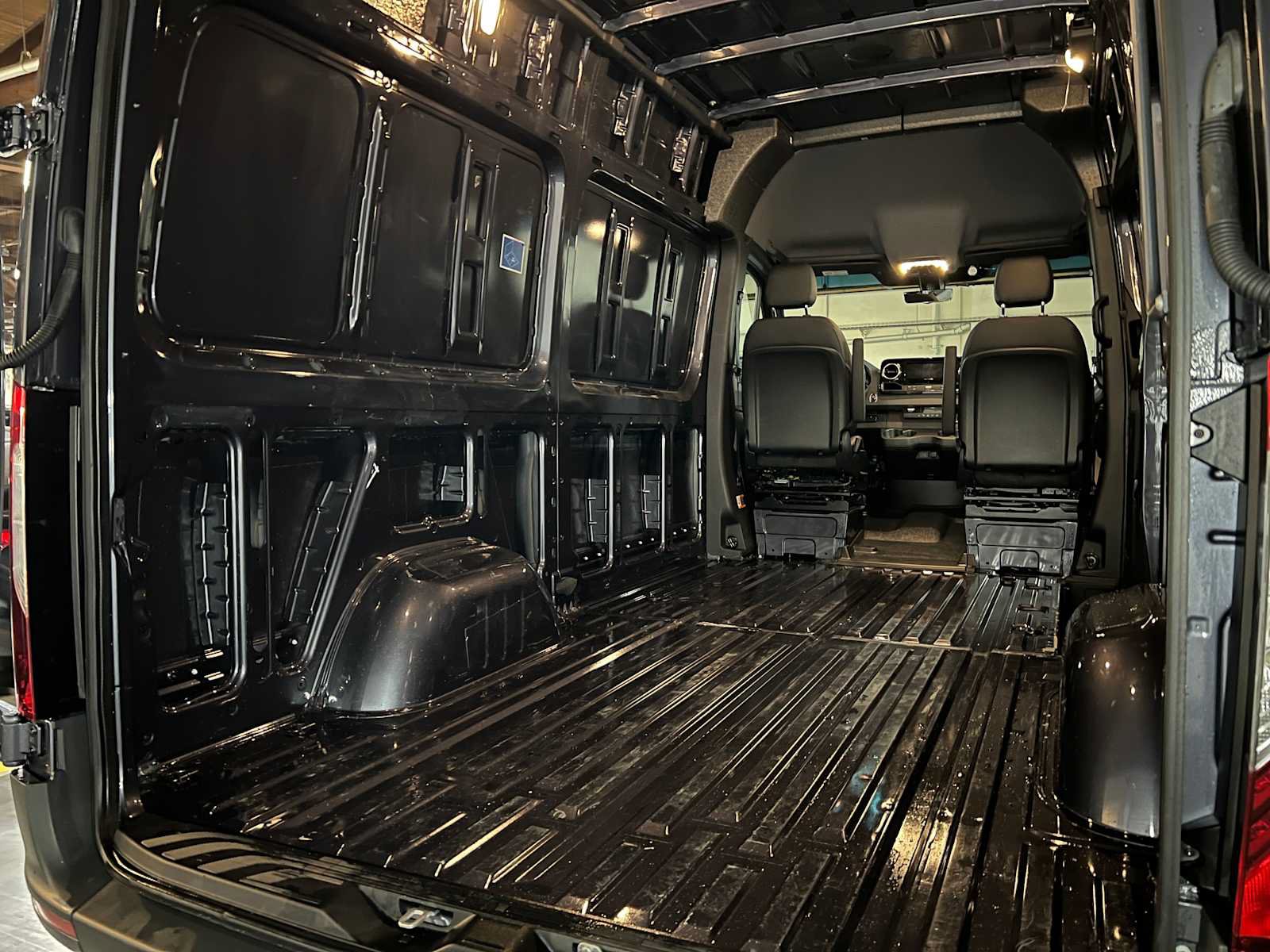 Used 2026 Mercedes-Benz Sprinter 2500 image 19