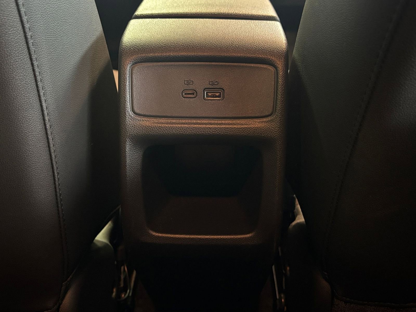 Used 2025 Chevrolet Trax LT FWD image 22