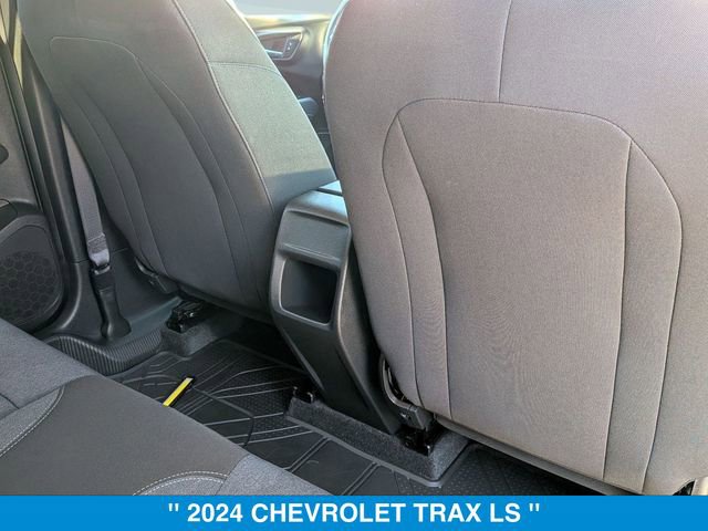 Certified 2024 Chevrolet Trax LS w/ LS Convenience Package image 34