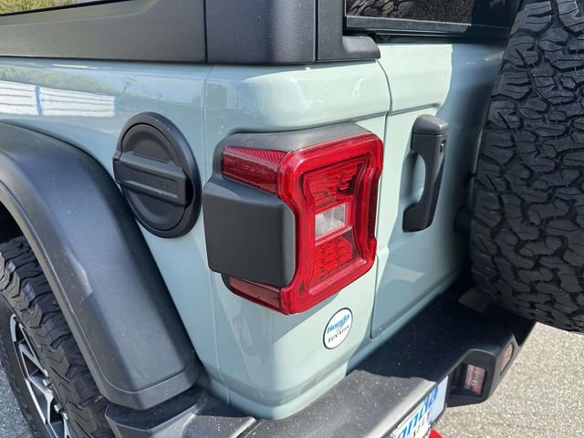 Used 2024 Jeep Wrangler Unlimited Rubicon image 9