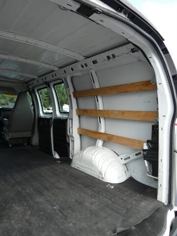 Used 2021 Chevrolet Express 2500 w/ Driver Convenience Package RWD image 16