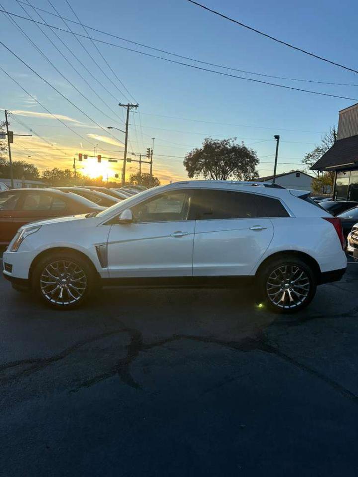 Used 2015 Cadillac SRX Luxury w/ Driver Awareness Package AWD/4WD image 7