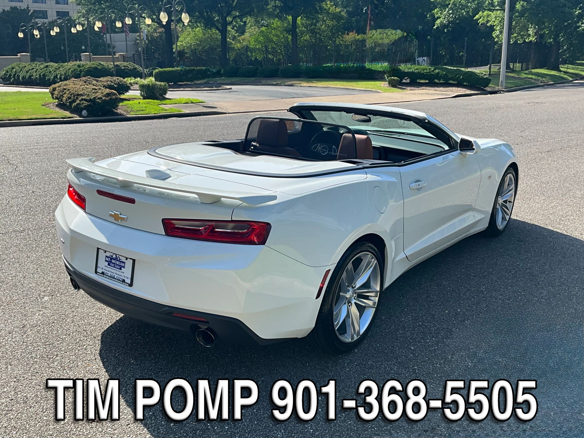 Used 2017 Chevrolet Camaro LT w/ RS Package RWD image 5