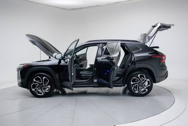 Used 2026 Chevrolet Trax RS w/ Driver Confidence Package FWD image 19
