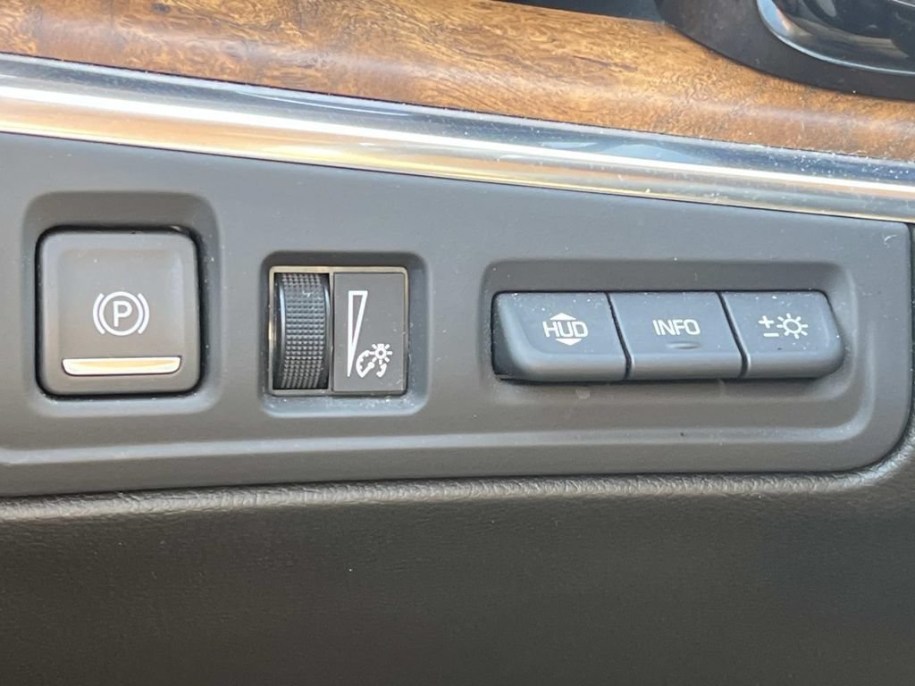 Used 2021 Cadillac XT5 Premium Luxury w/ Platinum Package FWD image 37