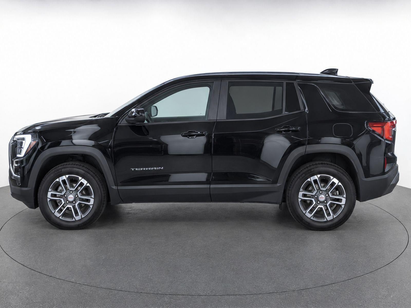 Used 2025 GMC Terrain Elevation AWD/4WD image 9