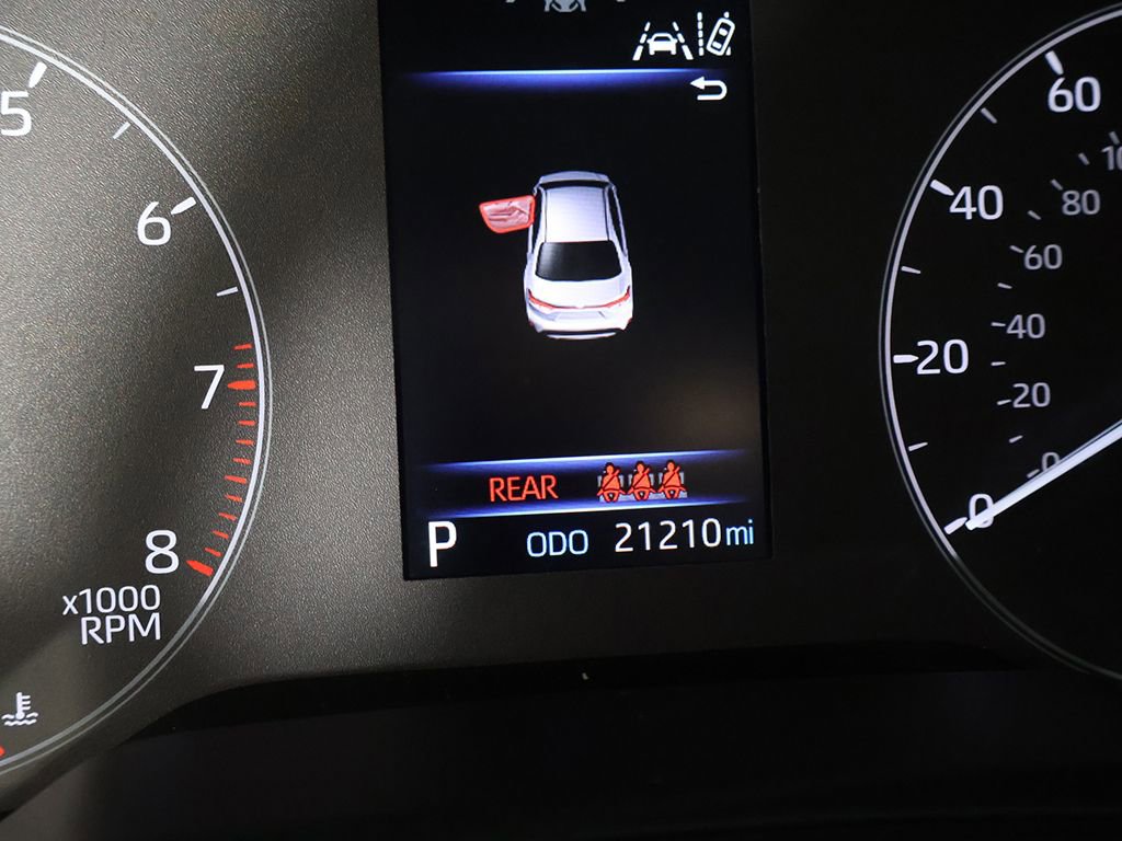 Used 2024 Toyota Corolla LE FWD image 33
