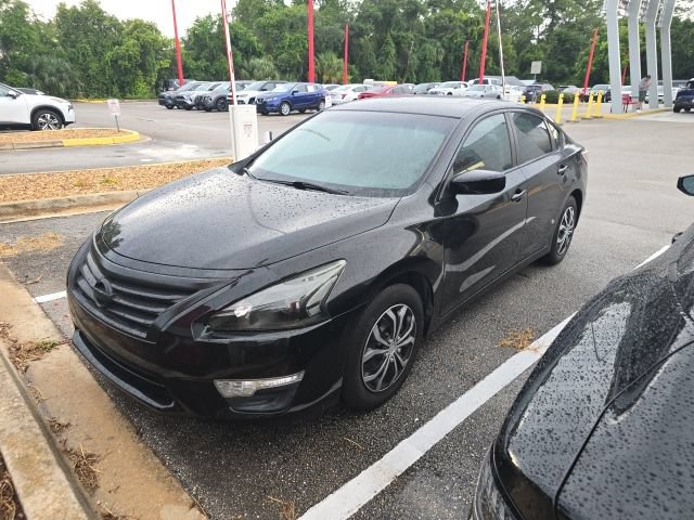 Used 2015 Nissan Altima 2.5 S FWD image 2