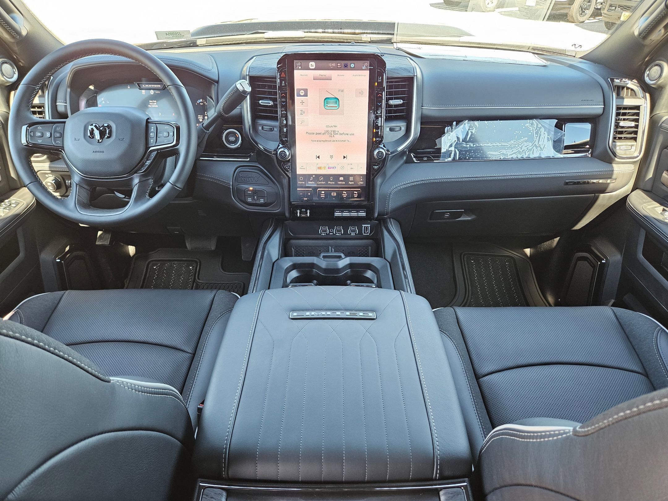 New 2026 RAM 2500 Limited AWD/4WD image 15