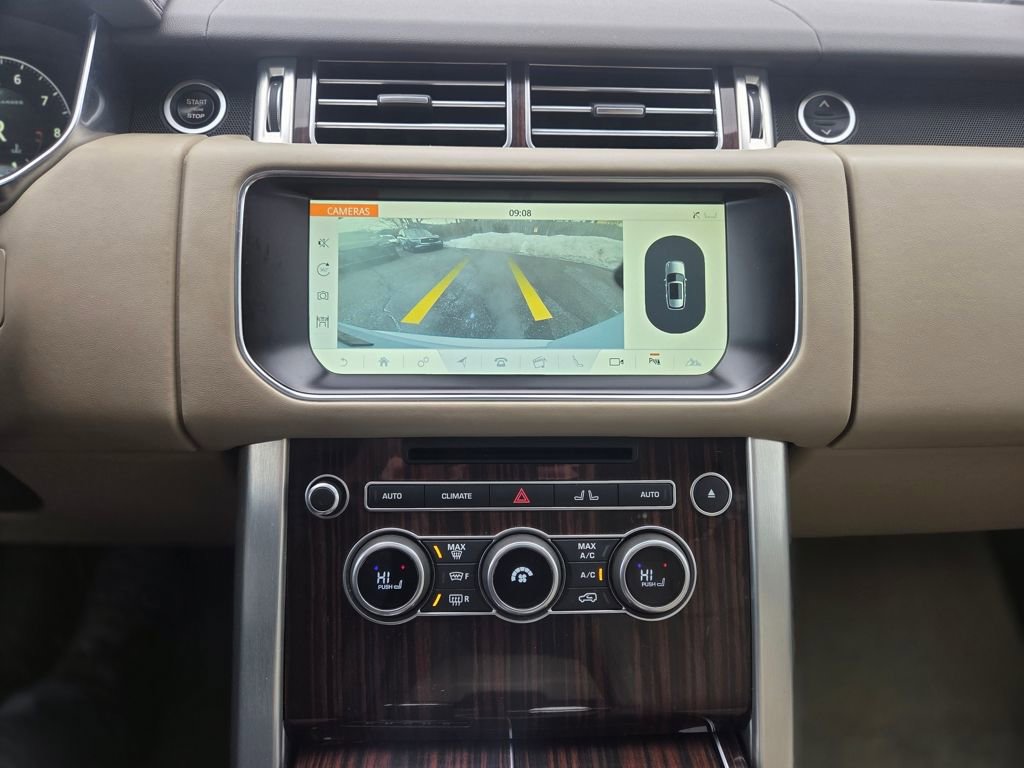 Used 2017 Land Rover Range Rover Supercharged image 16
