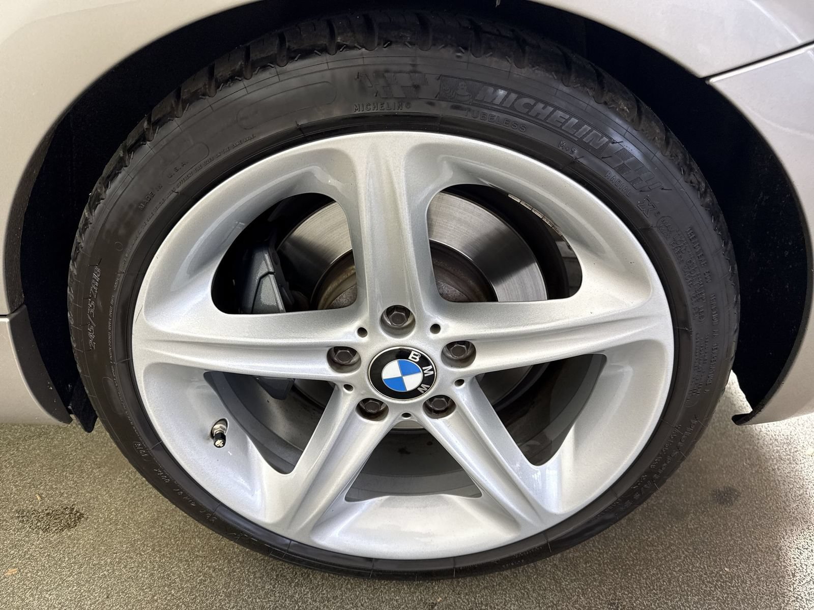Used 2009 BMW 135i Convertible RWD image 6