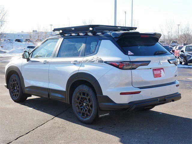 New 2026 Mitsubishi Outlander Trail Edition image 2