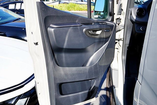 Used 2024 Mercedes-Benz Sprinter 2500 w/ Parking Package image 23