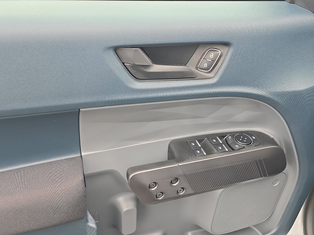 Certified 2025 Ford Maverick XL w/ Equipment Group 102A image 11