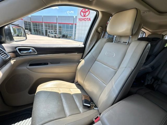 Used 2017 Jeep Grand Cherokee Overland AWD/4WD image 13