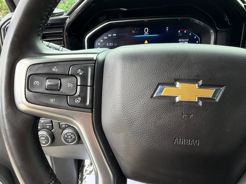 Used 2025 Chevrolet Silverado 2500 LT w/ Convenience Package image 21