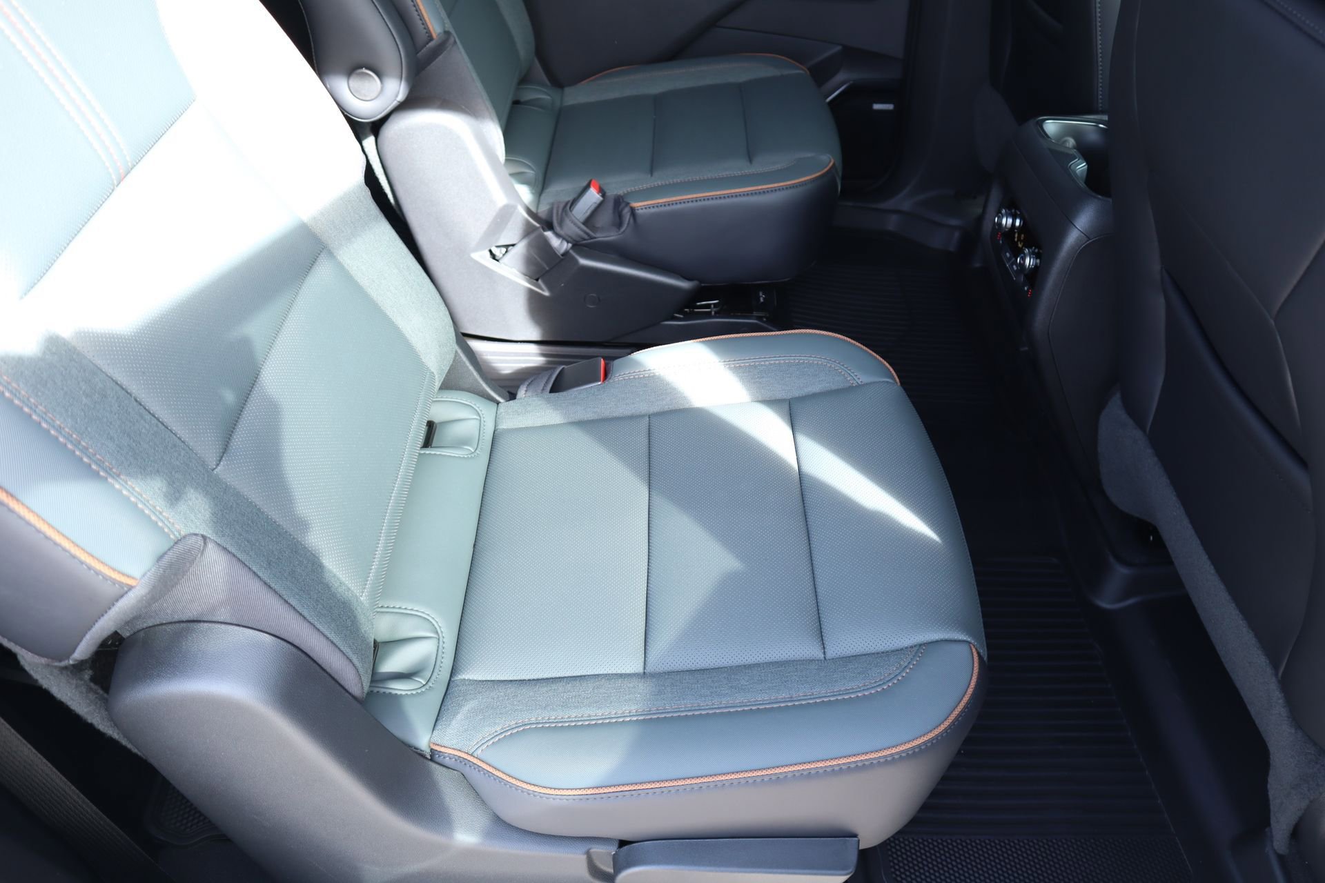 New 2026 GMC Acadia AT4 w/ Super Cruise Package image 17