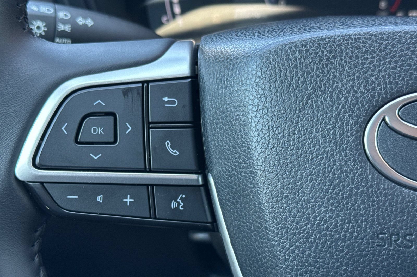 Certified 2025 Toyota Grand Highlander FWD image 32