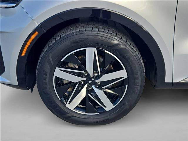 Used 2022 Kia Sorento S w/ Panoramic Sunroof Package FWD image 25