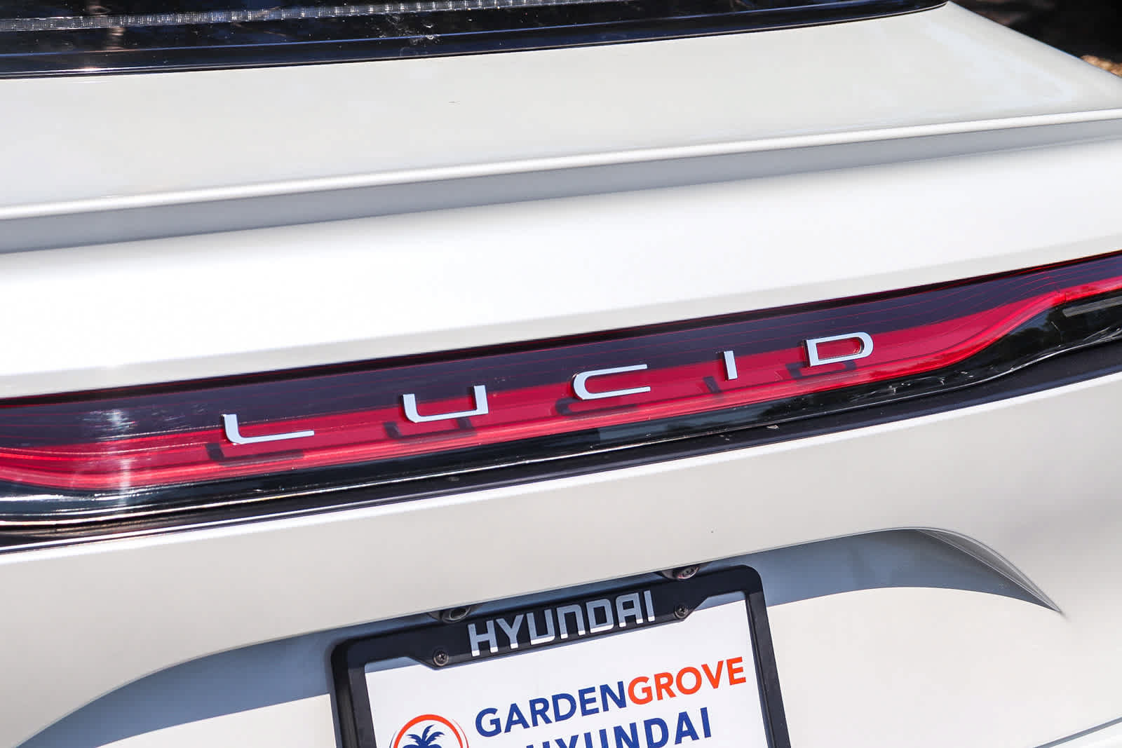 Used 2025 Lucid Air Touring AWD/4WD image 10