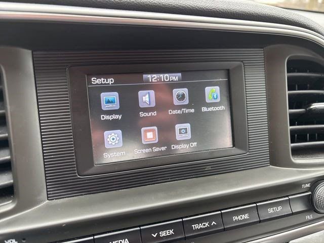 Used 2019 Hyundai Elantra SE image 21