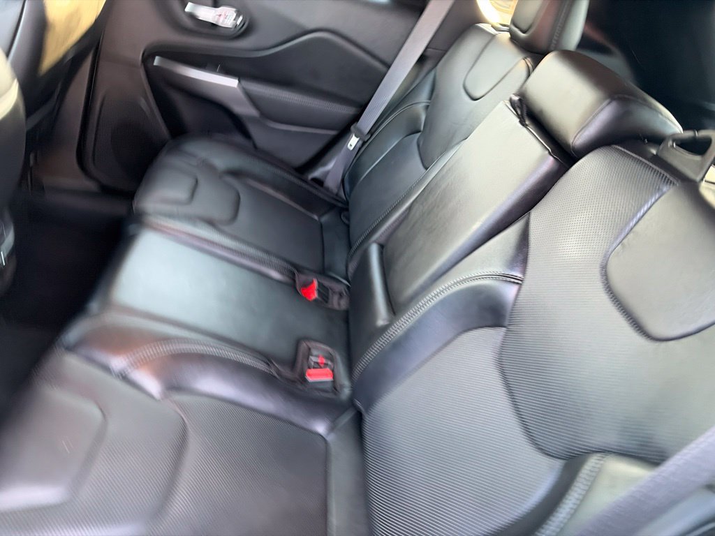 Certified 2022 Jeep Cherokee Latitude Lux AWD/4WD image 19