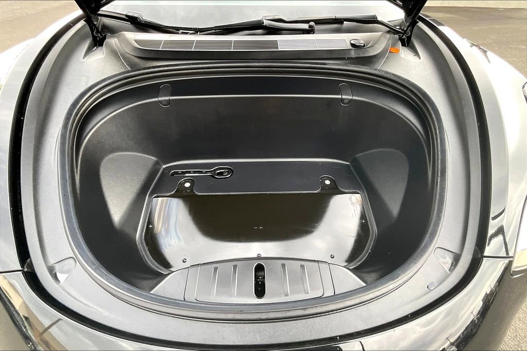 Used 2018 Tesla Model 3 Long Range image 10