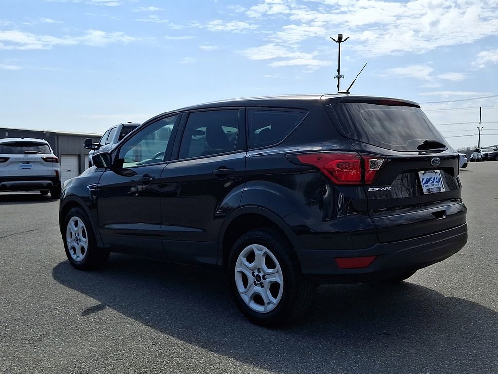 Used 2019 Ford Escape S image 4