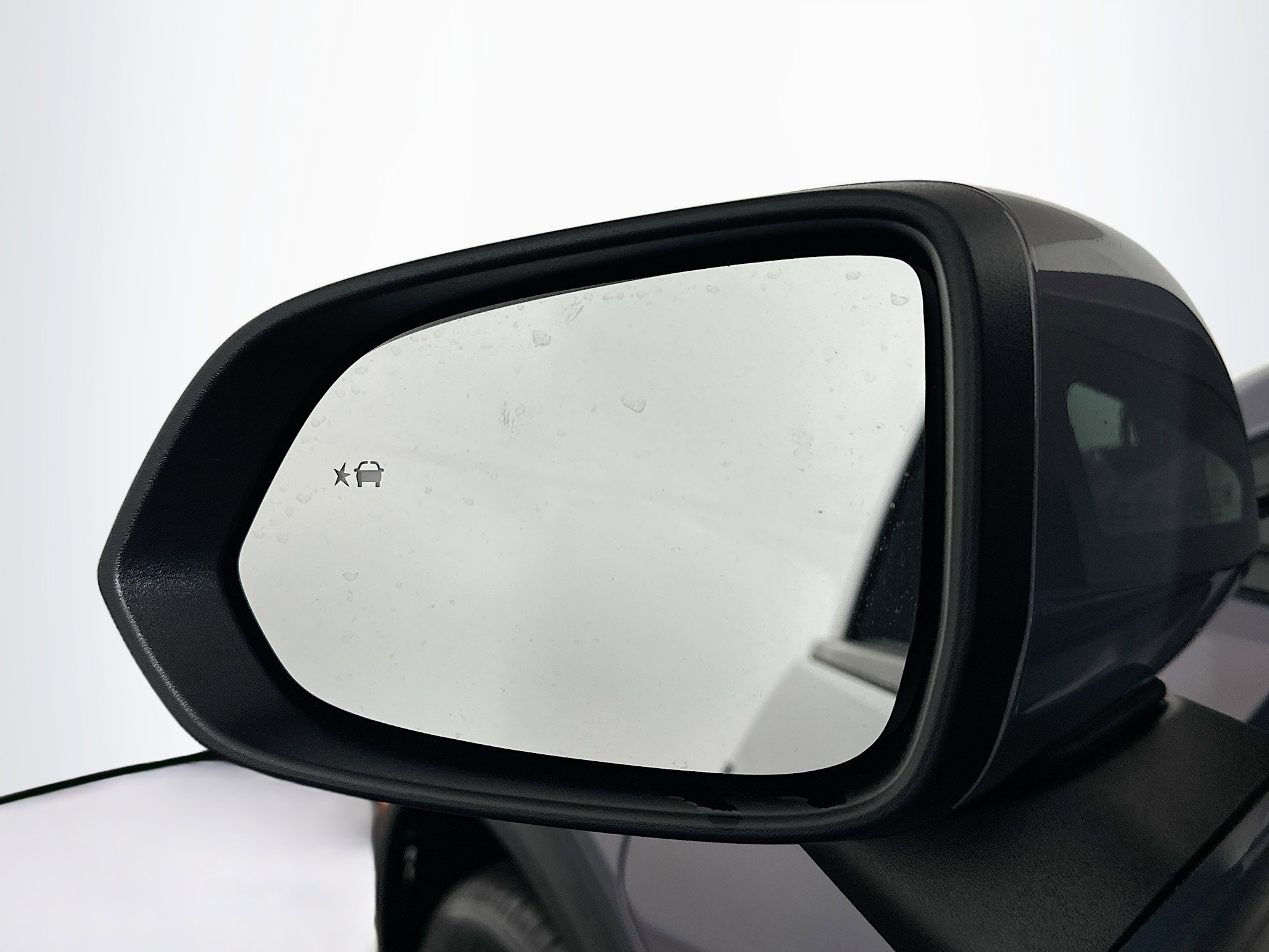 Used 2025 Chevrolet Equinox EV LT image 16