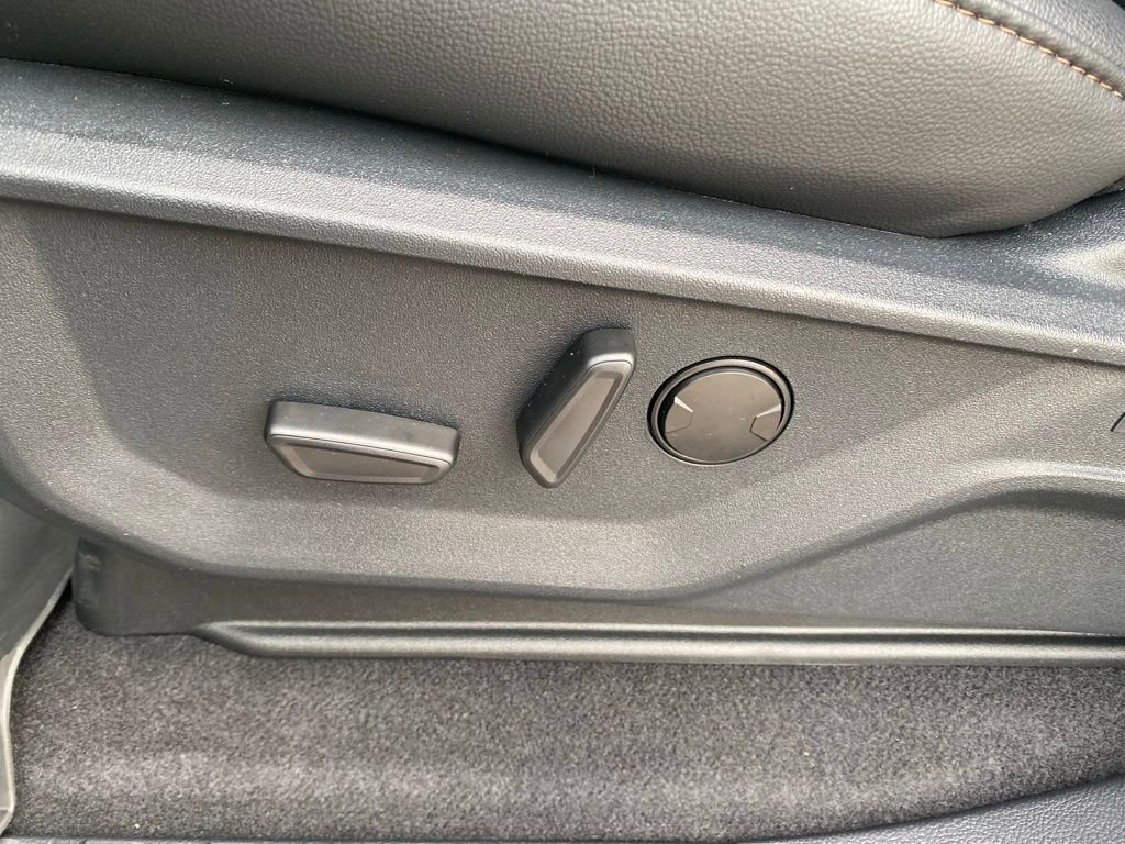 New 2025 Ford F150 Lariat w/ Equipment Group 501A Mid image 15