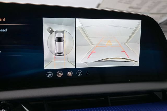 New 2026 Cadillac Optiq Sport 2 AWD/4WD image 36