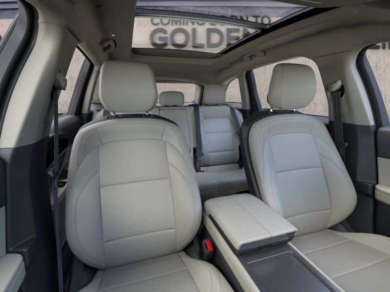 New 2026 Lincoln Nautilus Premier AWD/4WD image 10