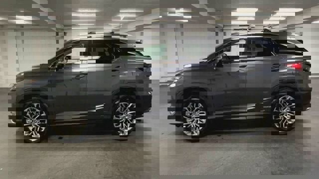 Used 2022 Lexus RX 450hL Luxury w/ Cold Area Package (CK) image 5
