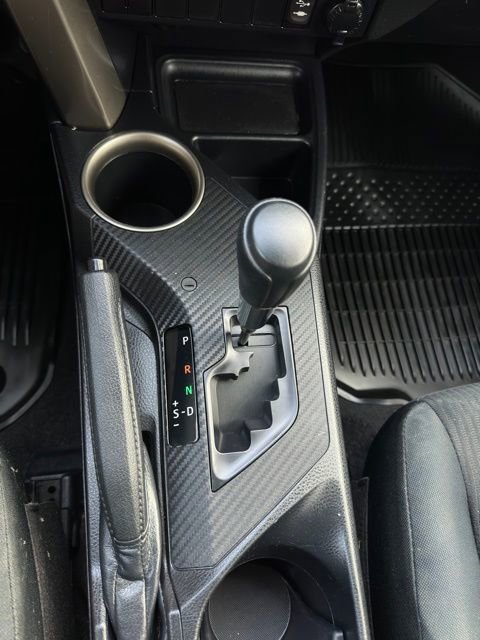 Used 2015 Toyota RAV4 LE image 12