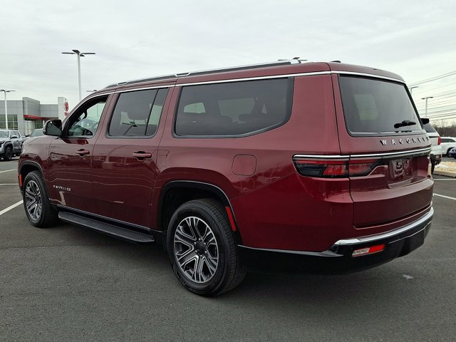 Used 2024 Jeep Wagoneer L Series II w/ Flexible Seating Group image 4