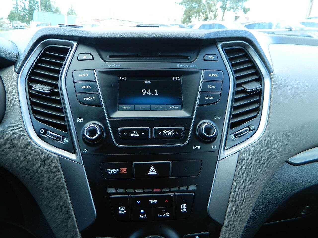 Used 2016 Hyundai Santa Fe SE image 20