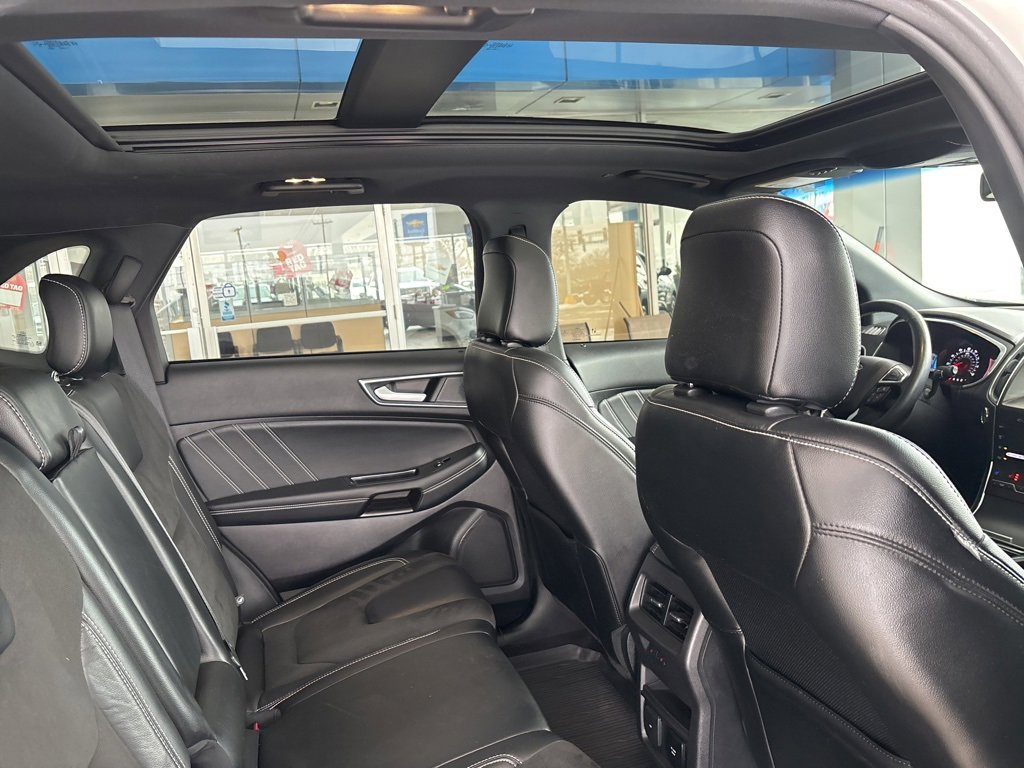 Used 2020 Ford Edge ST w/ Equipment Group 401A image 30