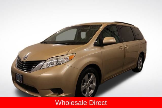 Used 2011 Toyota Sienna LE FWD image 5