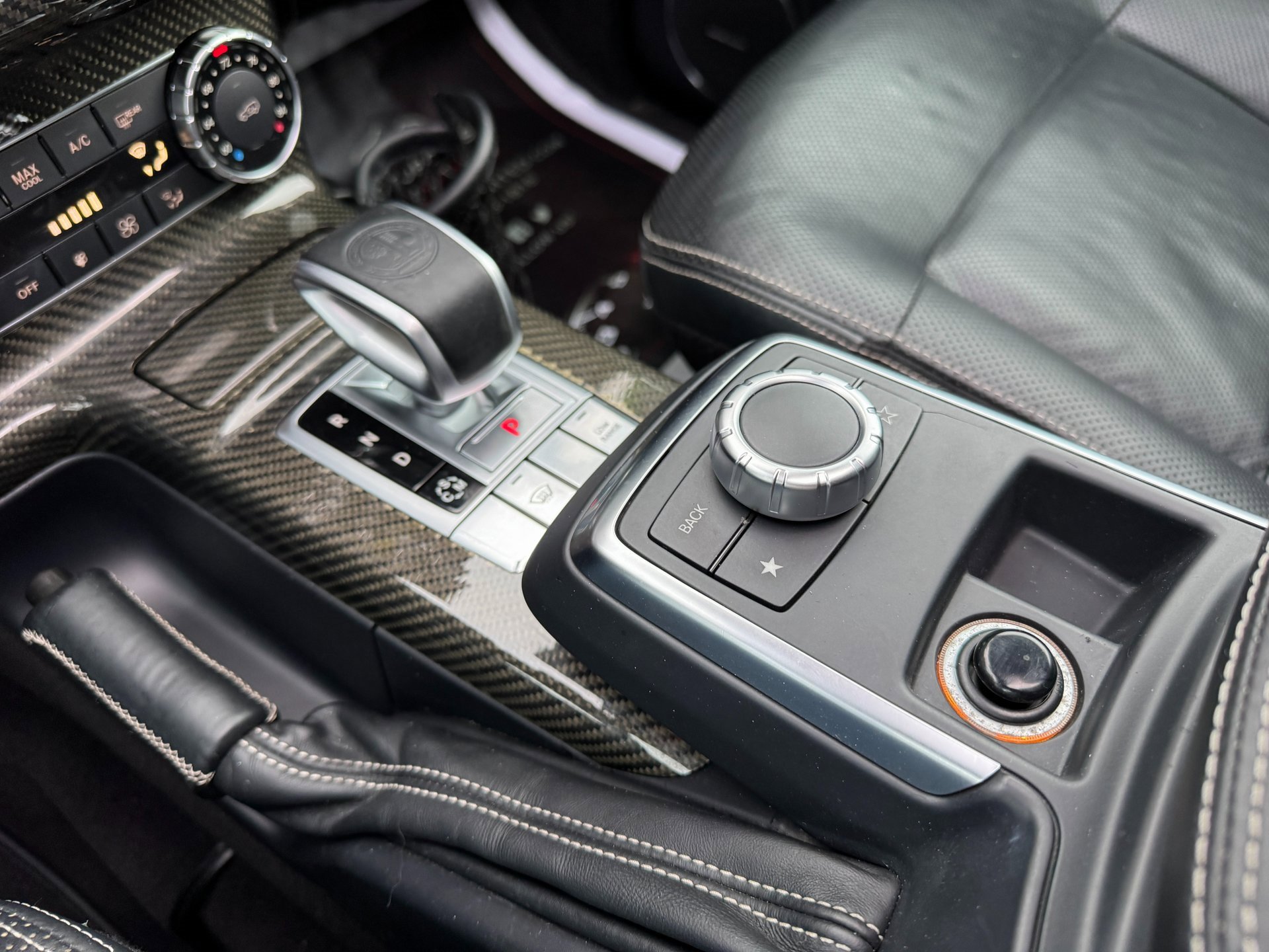 Used 2013 Mercedes-Benz G 63 AMG 4MATIC image 27