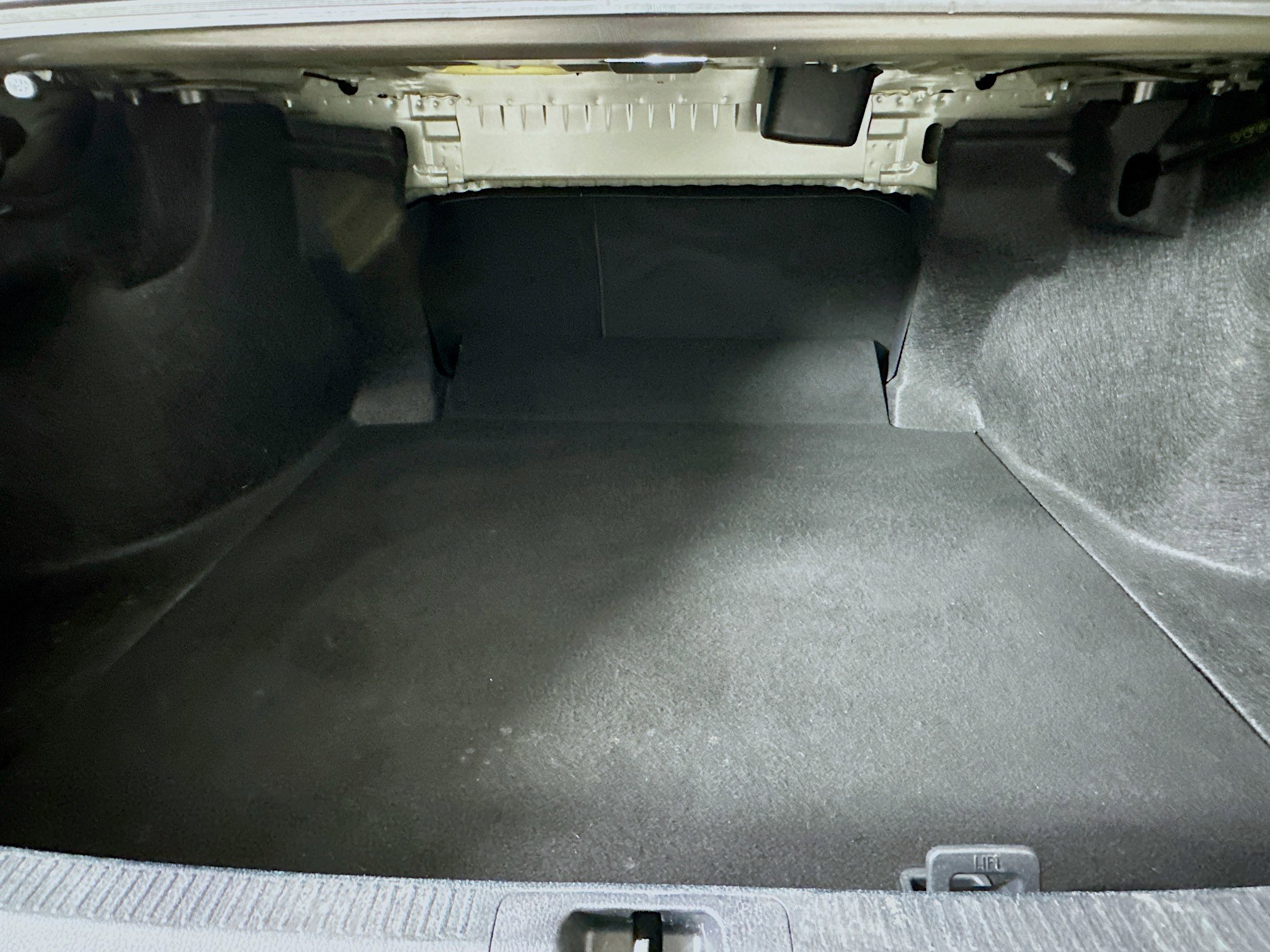 Used 2024 Toyota Camry SE image 30