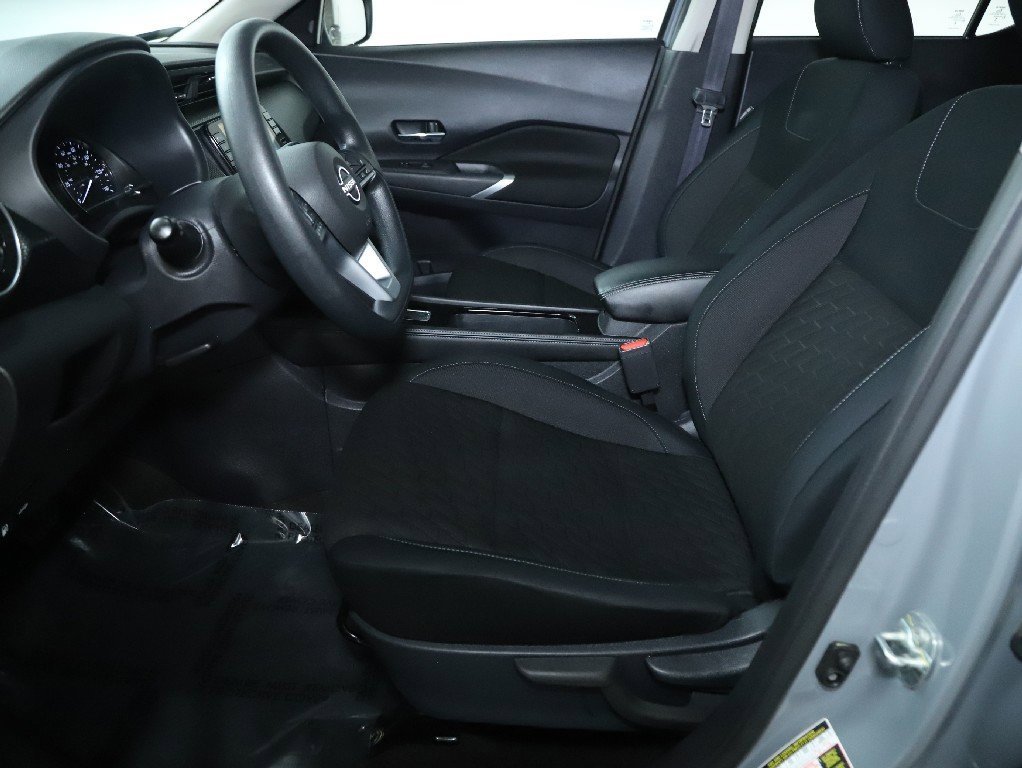 Certified 2023 Nissan Kicks SV image 18