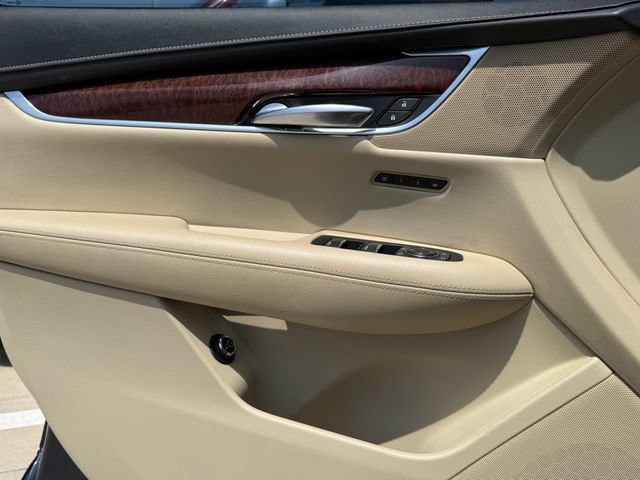 Used 2018 Cadillac XT5 Premium Luxury FWD image 22