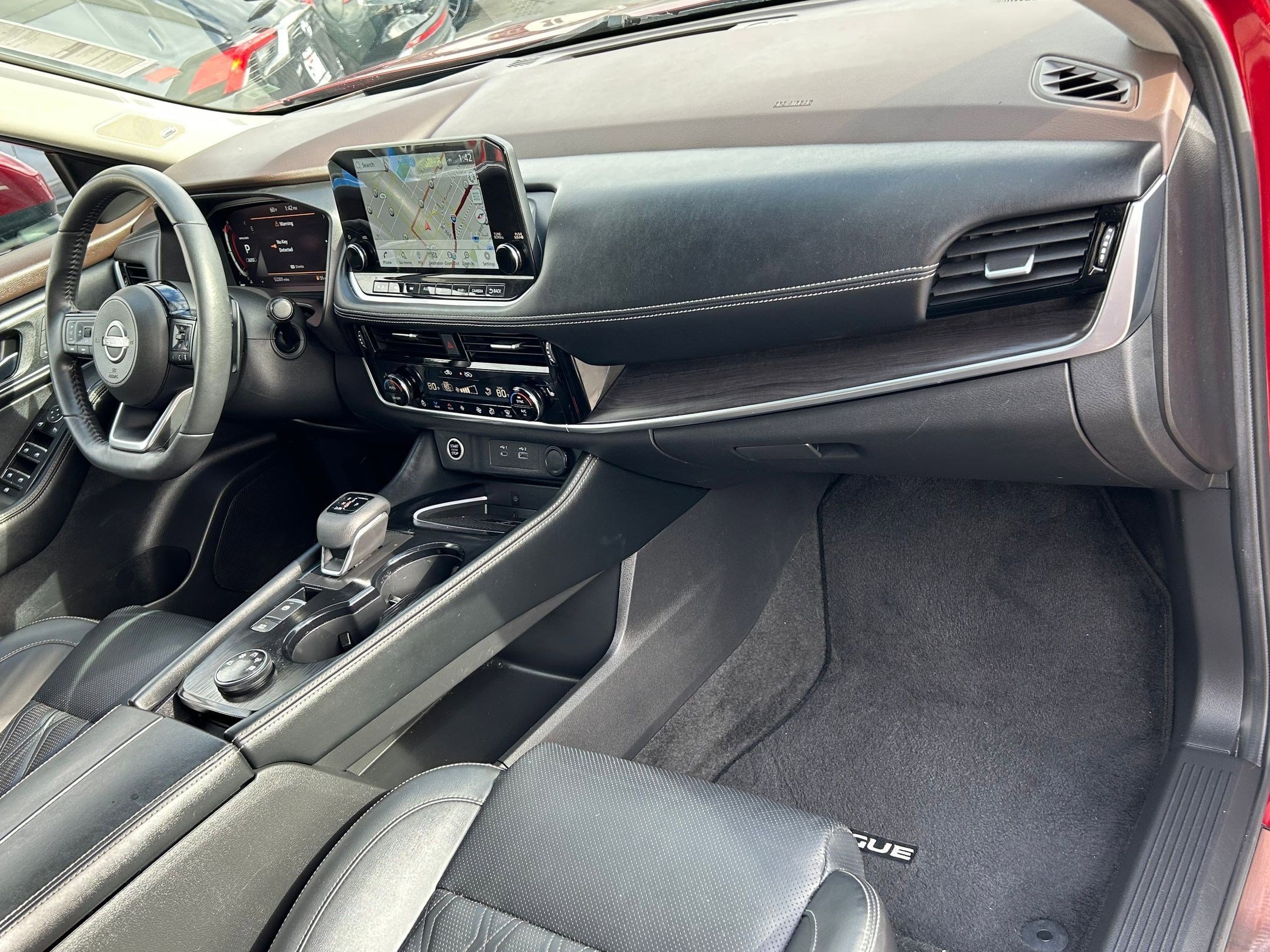 Used 2023 Nissan Rogue Platinum w/ Platinum Premium Package image 36