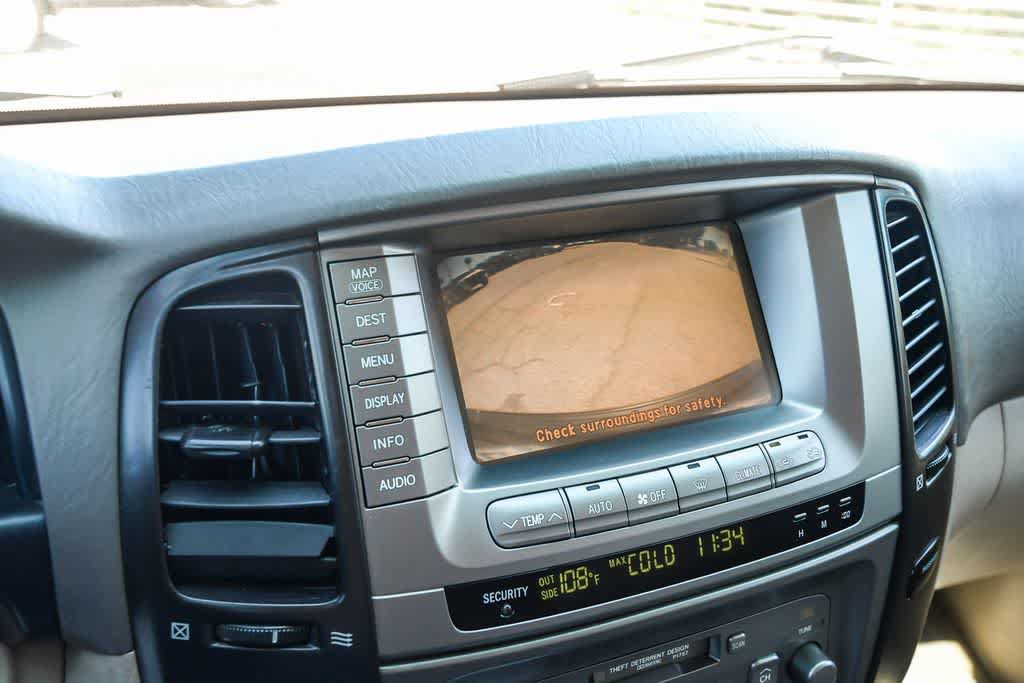 Used 2006 Toyota Land Cruiser AWD/4WD image 26