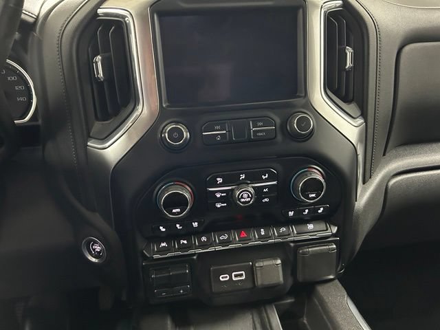 Used 2022 Chevrolet Silverado 1500 LTZ w/ Technology Package AWD/4WD image 18