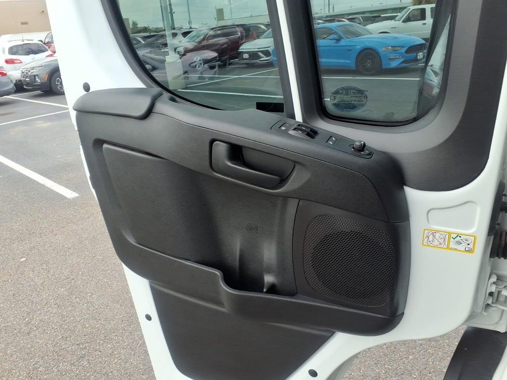 Used 2025 RAM ProMaster 2500 w/ Premium Convenience Group image 15