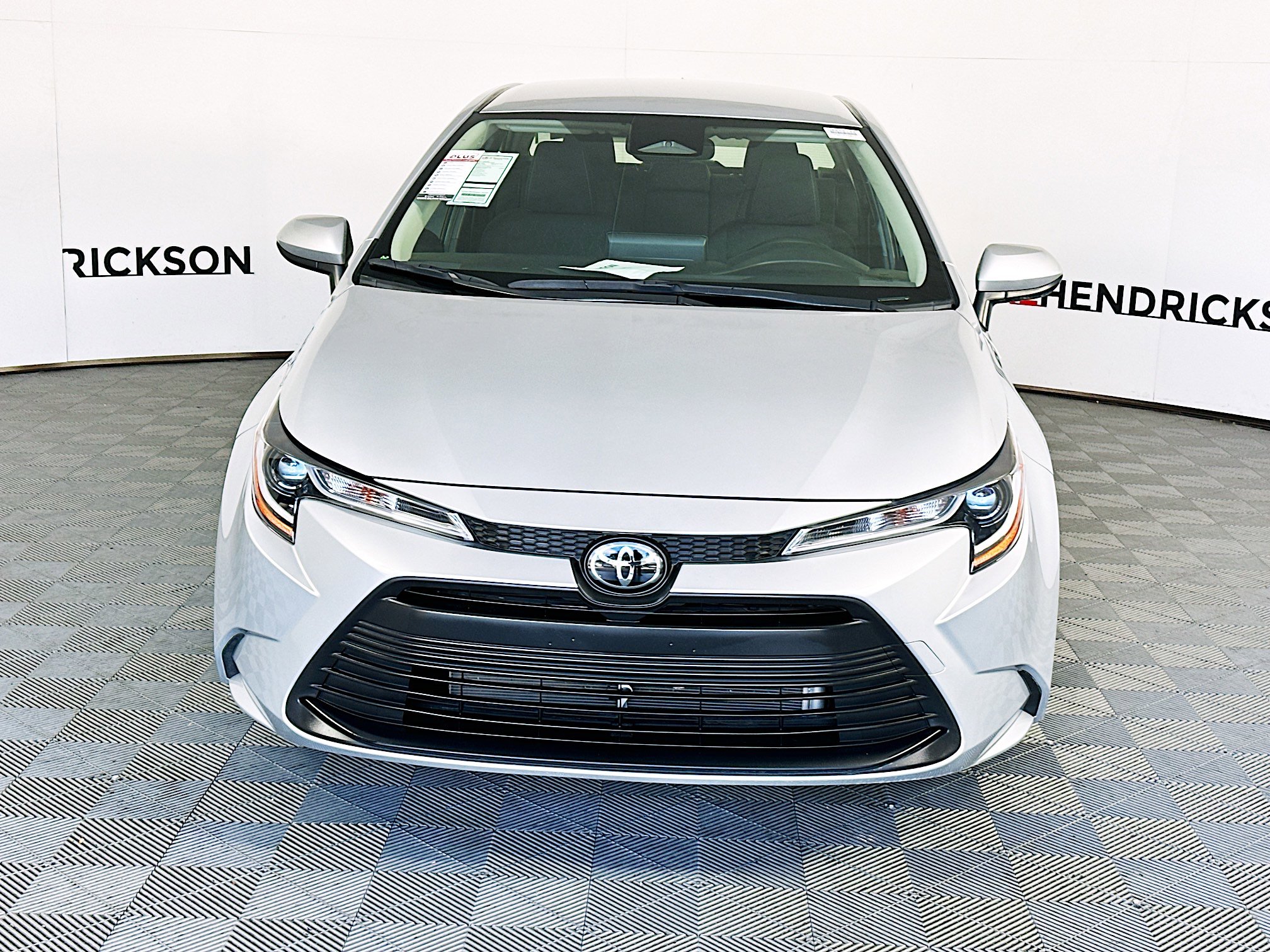 Used 2023 Toyota Corolla LE image 8