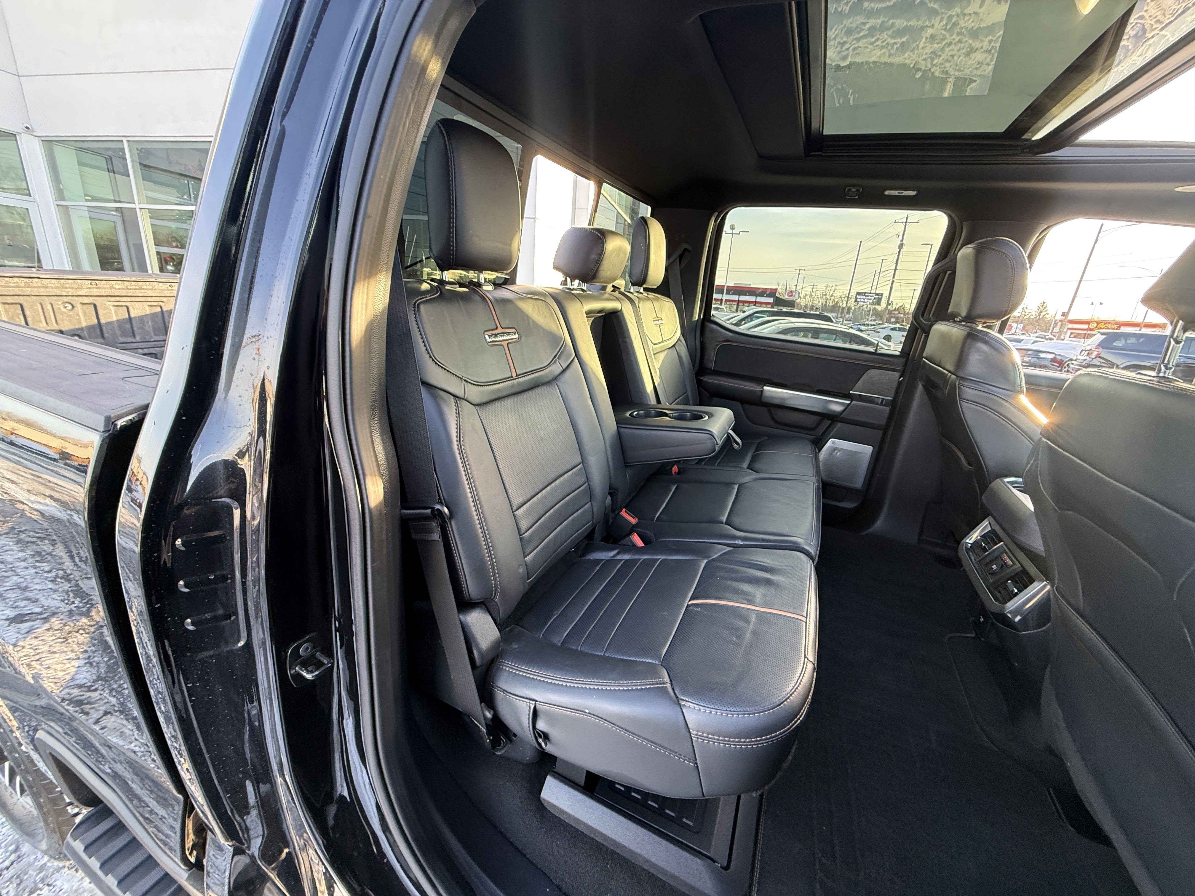 Used 2024 Ford F250 Platinum image 35